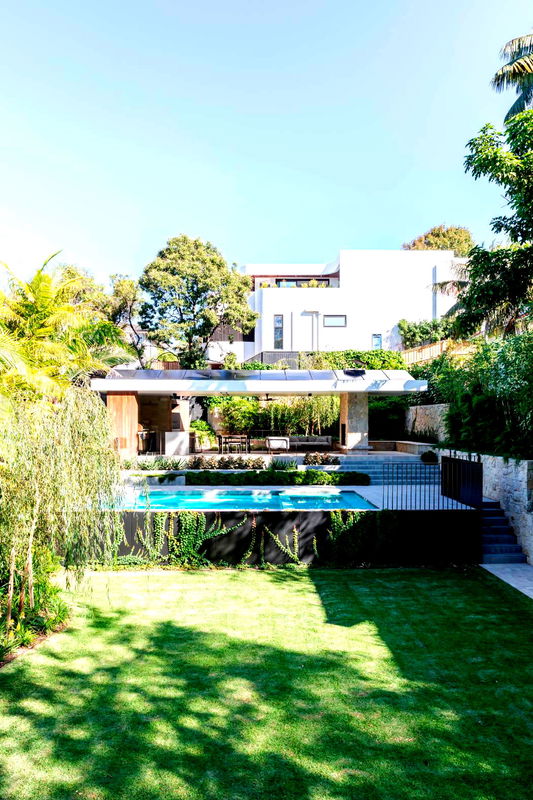 Balmoral Luxury Estate (Walk to Beach)