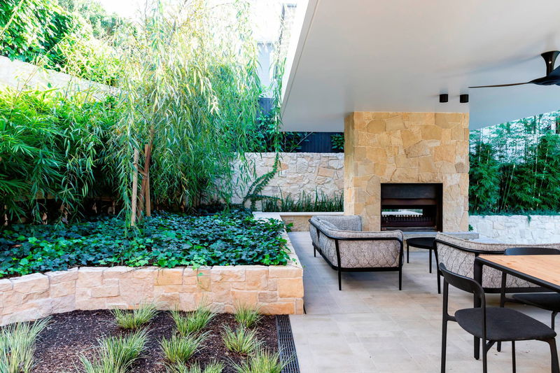 Balmoral Luxury Estate (Walk to Beach)