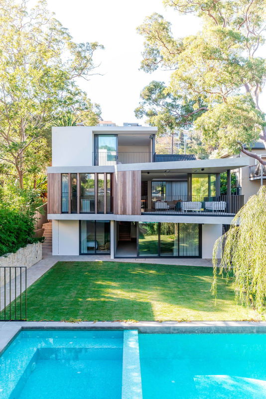 Balmoral Luxury Estate (Walk to Beach)