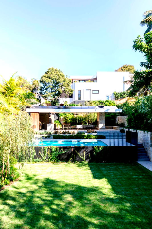 Balmoral Luxury Estate (Walk to Beach)