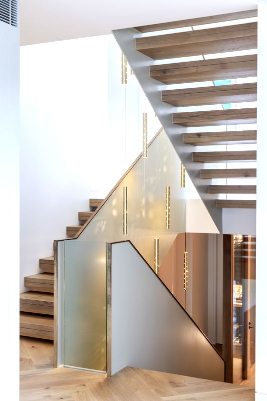 Balmoral Luxury Estate (Walk to Beach)