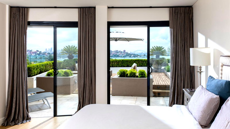 Rose Bay Luxe Penthouse (Walk to Beach)