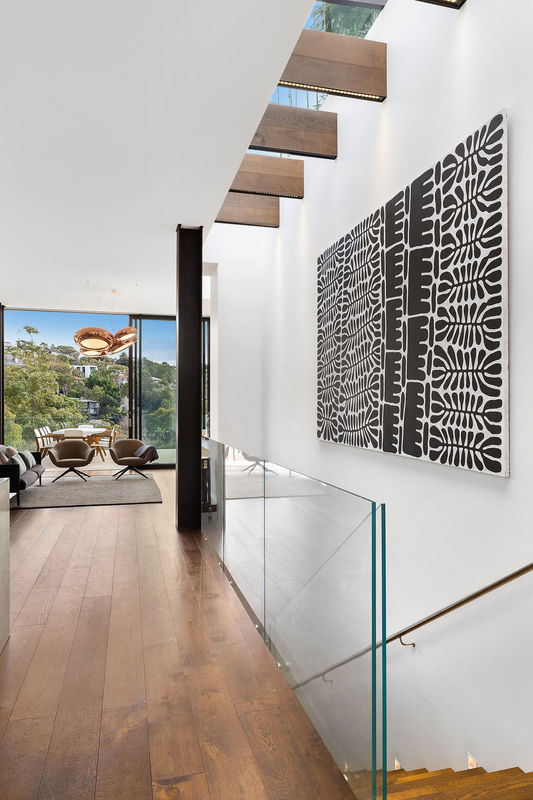 Balmoral Golden Mile Luxe (Heated Pool)