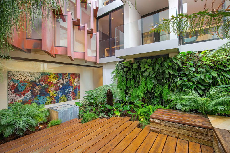 Balmoral Golden Mile Luxe (Heated Pool)