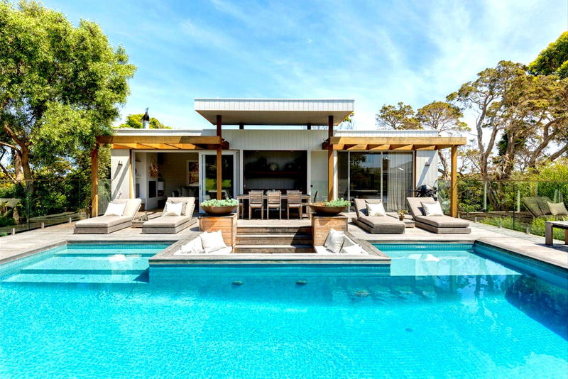 Victoria on Portsea (Solar Heated Pool)