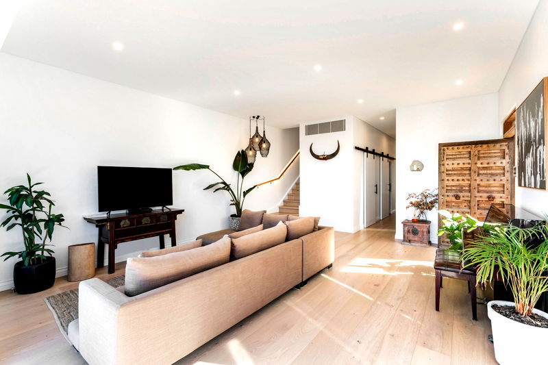 Tamarama Surf View (Walk to Beach)