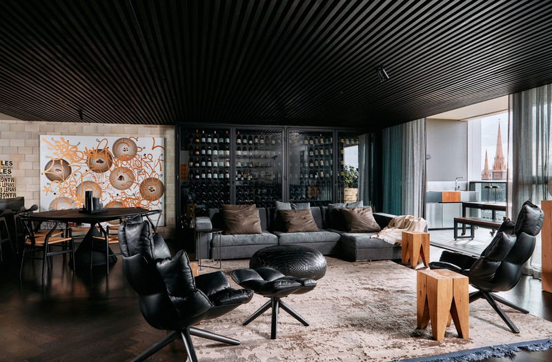 The Melbourne (Stunning city views)