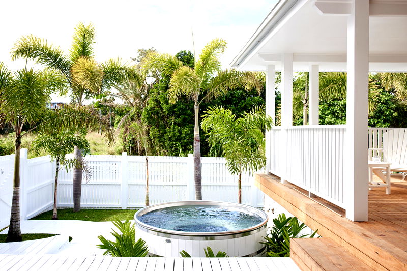 Picadilly Palms (With spa & IR sauna)