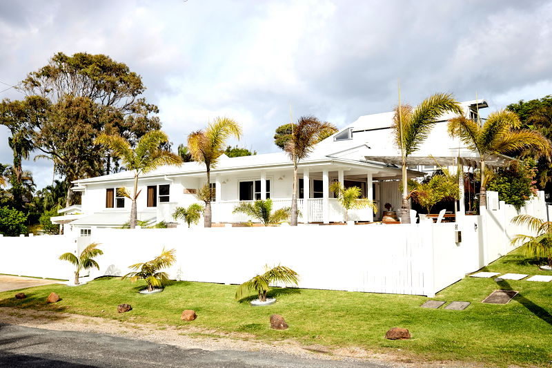 Picadilly Palms (With spa & IR sauna)