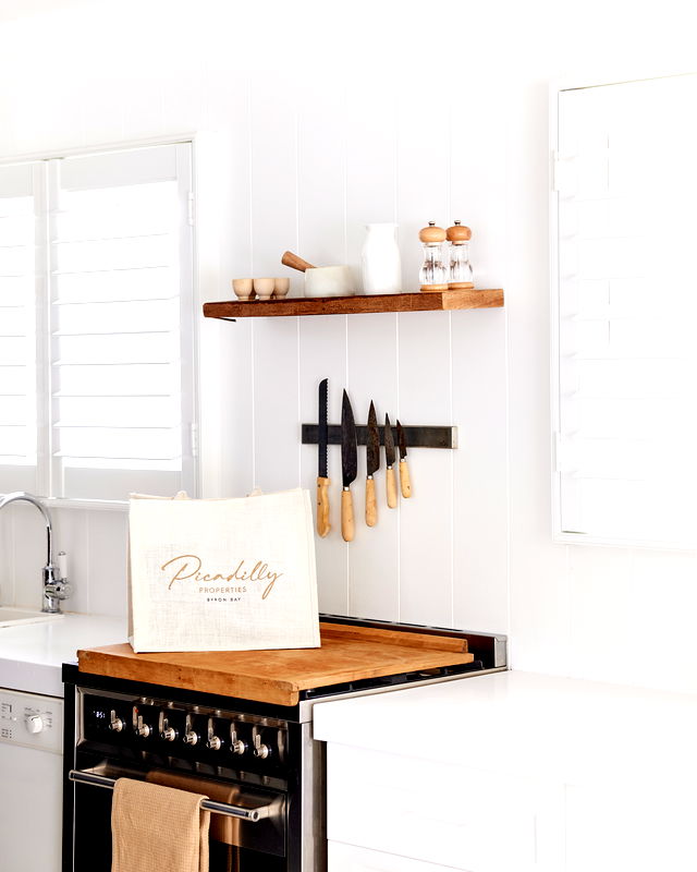 Picadilly Palms (With spa & IR sauna)