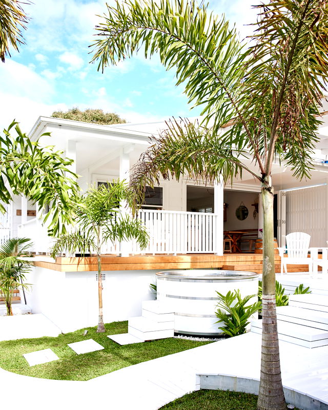 Picadilly Palms (With spa & IR sauna)