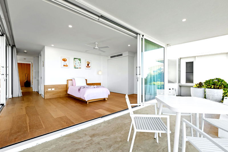 Beaches at Sunrise (Heated Pool)