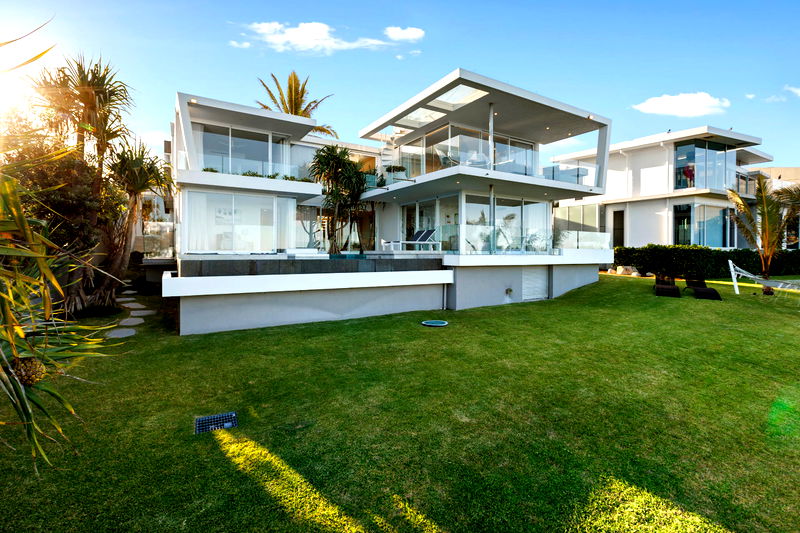 Beaches at Sunrise (Heated Pool)