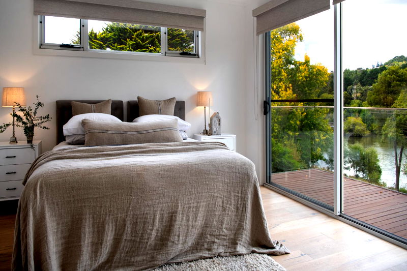 Province Lake House (With Car Parking)