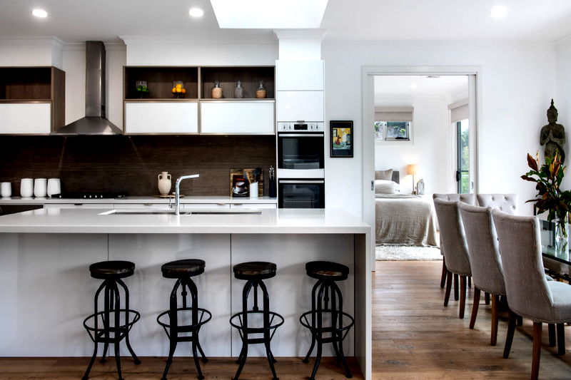 Province Lake House (With Car Parking)