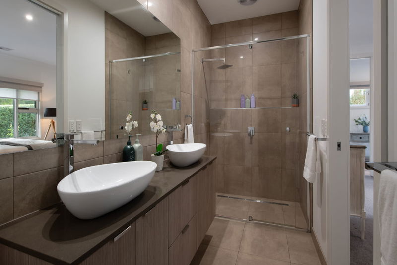 Province Lake House (With Car Parking)