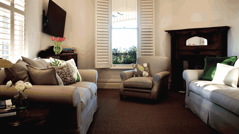 Royal Standard Farm (With Car Parking)