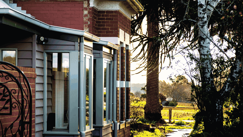 Royal Standard Farm (With Car Parking)