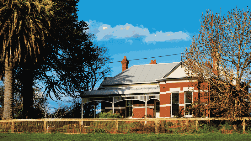 Royal Standard Farm (With Car Parking)