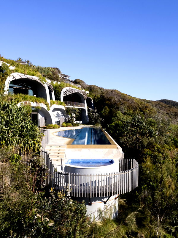 Domic Noosa (Ocean Views)