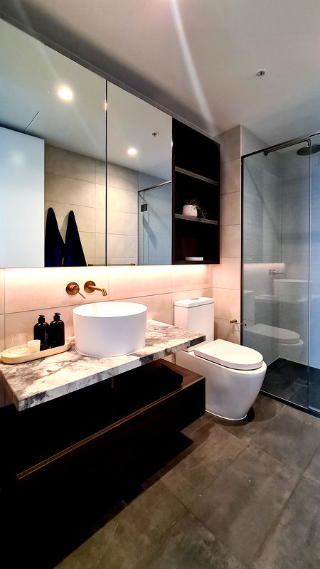 Port Melbourne Penthouse (Heated Pool)