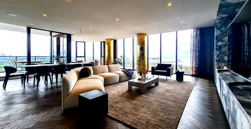 Port Melbourne Penthouse (Heated Pool)