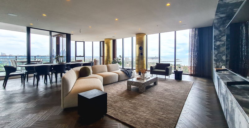 Port Melbourne Penthouse (Heated Pool)