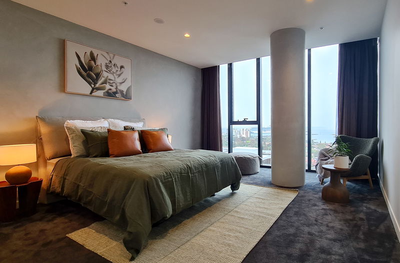 Port Melbourne Penthouse (Heated Pool)