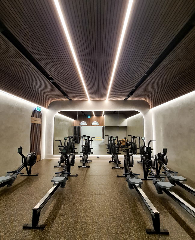 Port Melbourne Penthouse (Heated Pool)