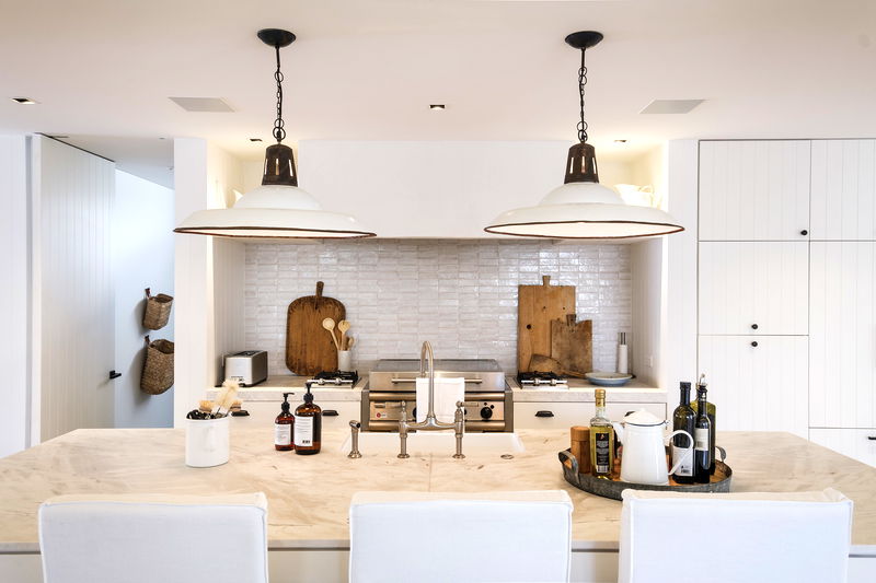 Wagstaffe Tropics (Walk to Beach)