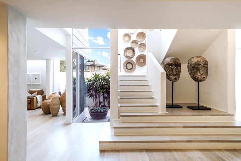 Wagstaffe Tropics (Walk to Beach)