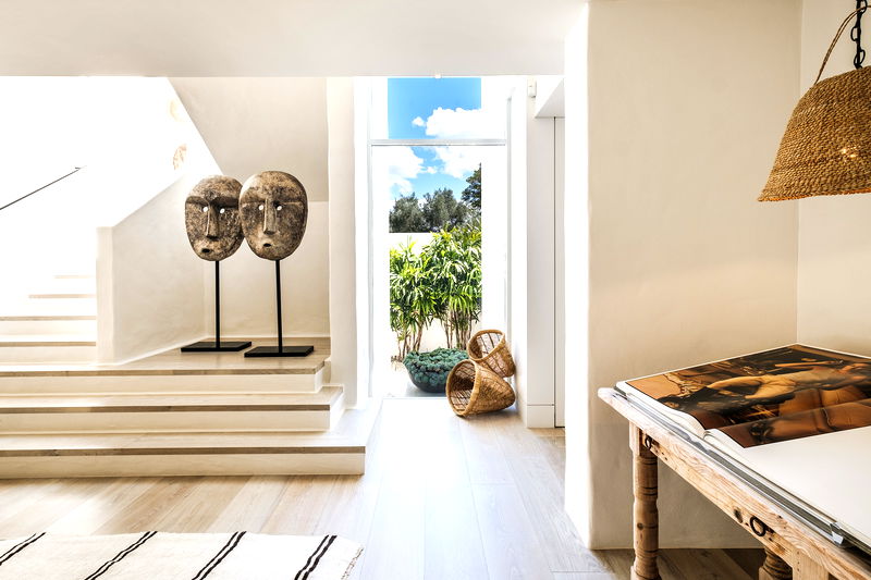 Wagstaffe Tropics (Walk to Beach)