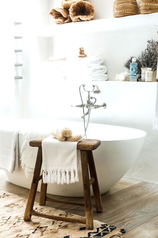 Wagstaffe Tropics (Walk to Beach)