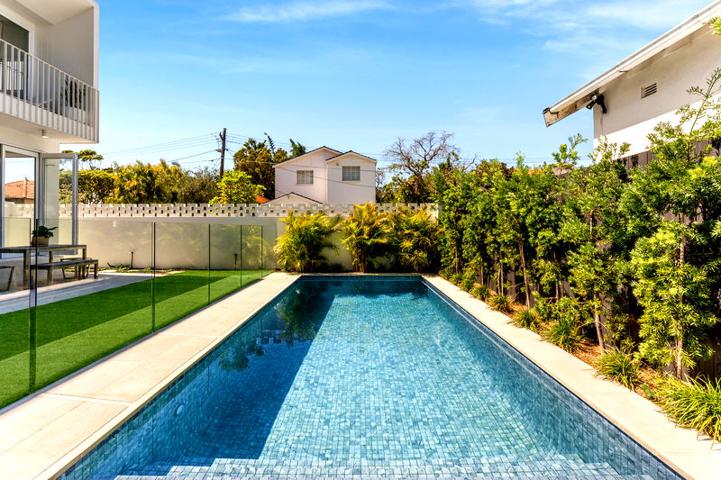 Bondi Pool Oasis (Walk to the beach)