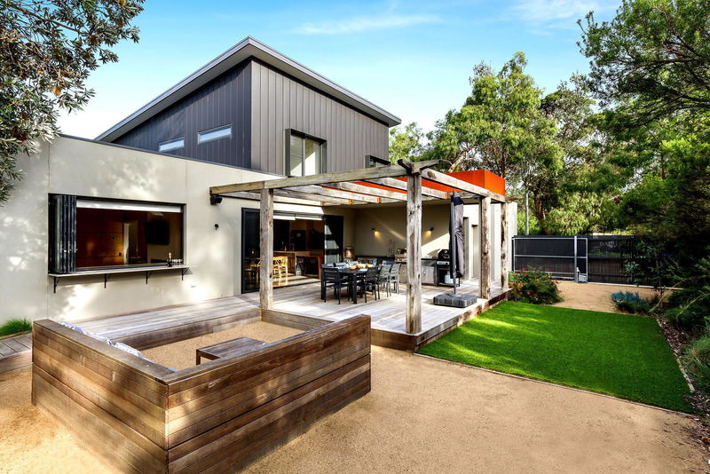 Bali Hi (Walk to Beach)