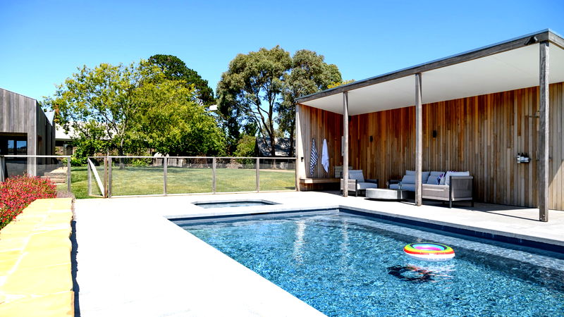 Fassway Farm (Heated Pool)