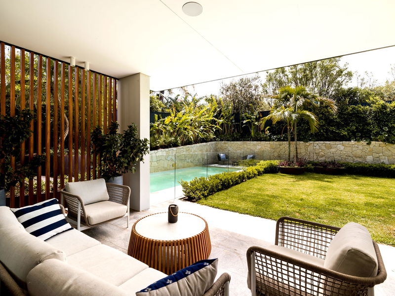 Clifton Modern Luxe (Heated Pool)