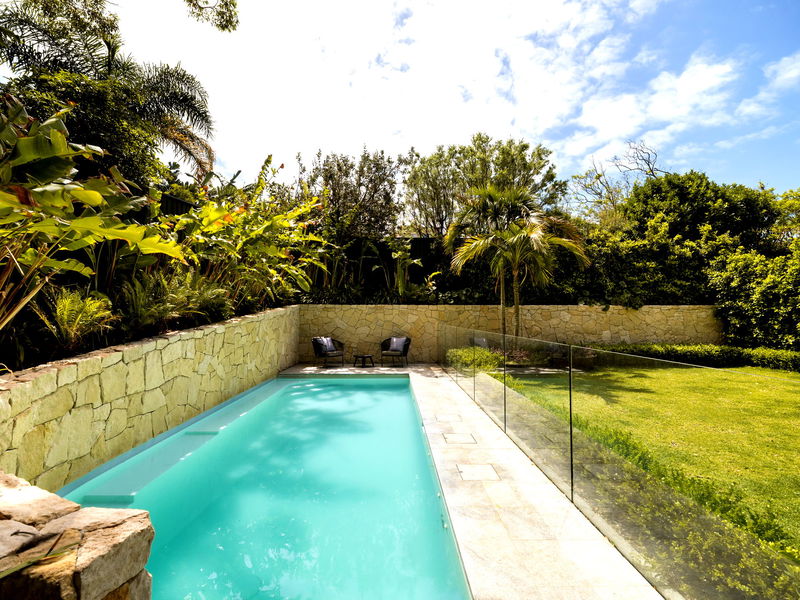 Clifton Modern Luxe (Heated Pool)