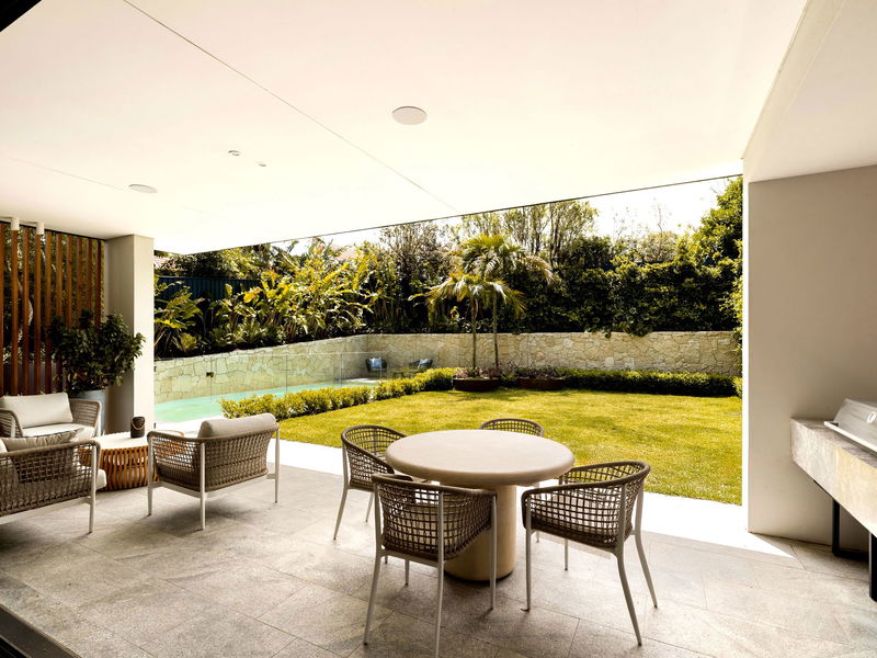 Clifton Modern Luxe (Heated Pool)