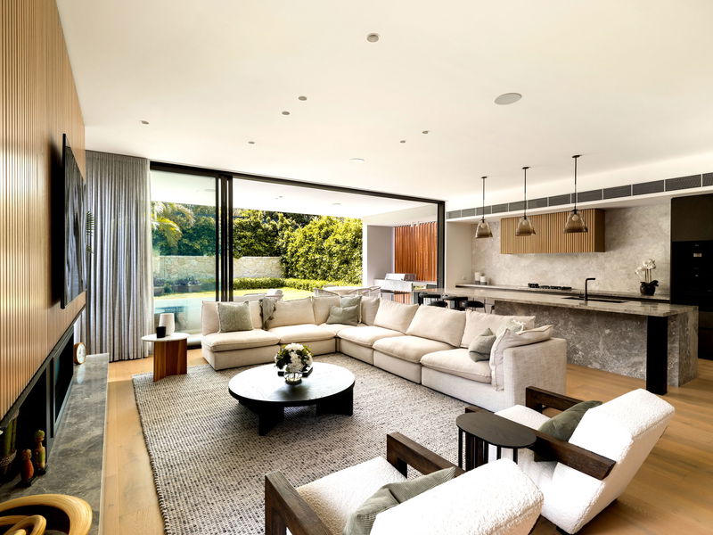 Clifton Modern Luxe (Heated Pool)