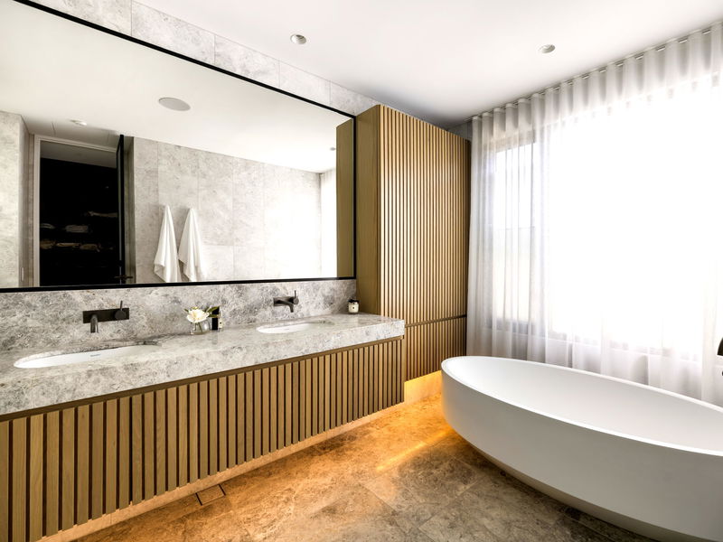 Clifton Modern Luxe (Heated Pool)