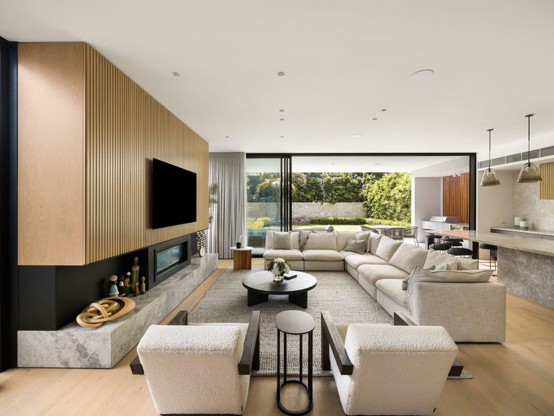 Clifton Modern Luxe (Heated Pool)