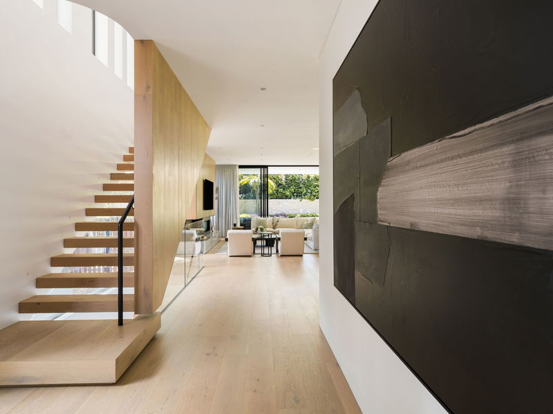 Clifton Modern Luxe (Heated Pool)