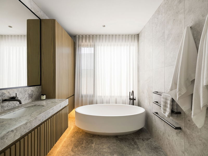 Clifton Modern Luxe (Heated Pool)