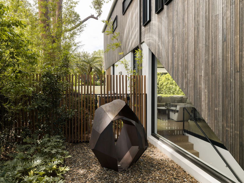 Clifton Modern Luxe (Heated Pool)