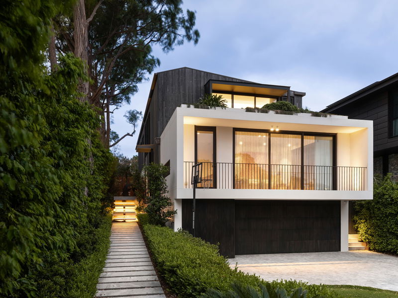 Clifton Modern Luxe (Heated Pool)