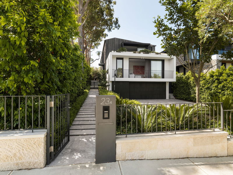 Clifton Modern Luxe (Heated Pool)