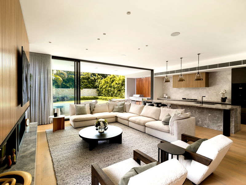 Clifton Modern Luxe (Heated Pool)