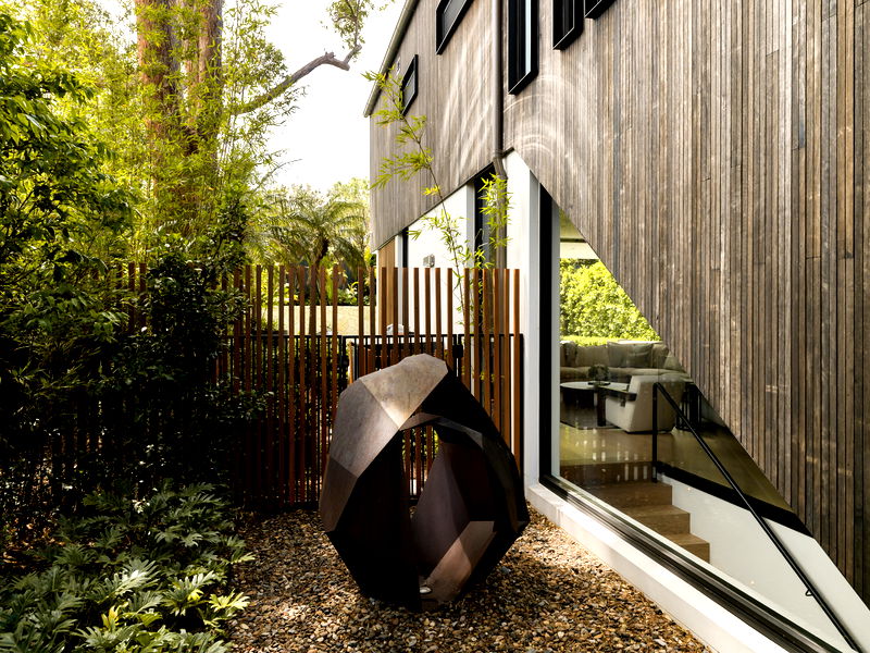 Clifton Modern Luxe (Heated Pool)