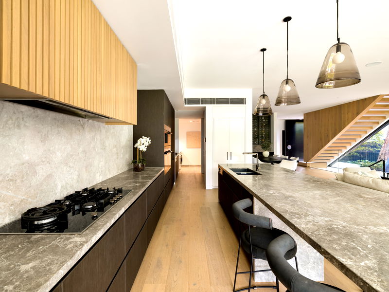 Clifton Modern Luxe (Heated Pool)